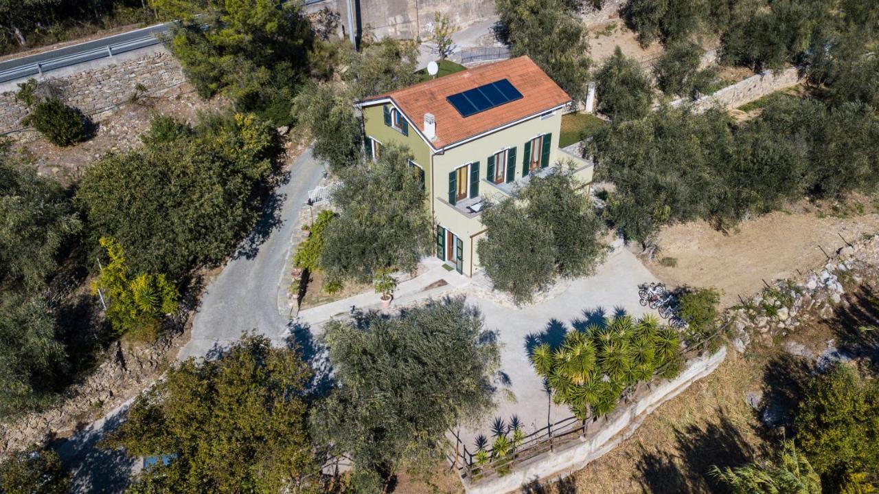 Appartamenti Arco Antico Сан-Бартоломео-аль-Маре Екстер'єр фото