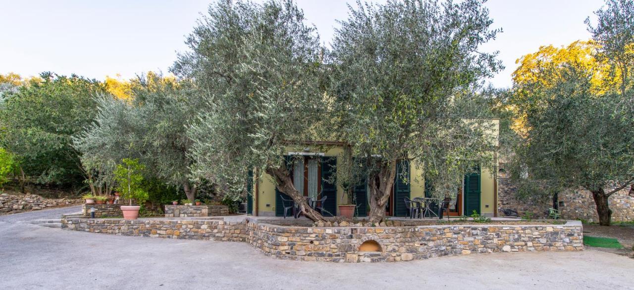 Appartamenti Arco Antico Сан-Бартоломео-аль-Маре Екстер'єр фото